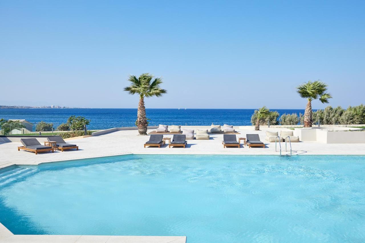Elissa Adults-Only Lifestyle Beach Resort Mourátagas Exterior photo The resort's pool